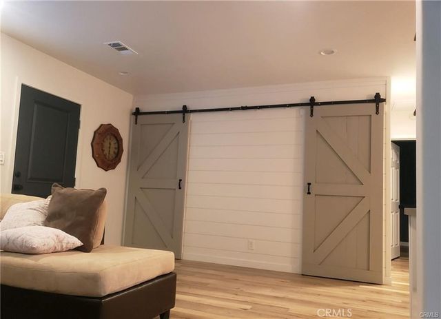 124 CEDAR Street, Pasadena, CA 91103