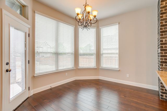 1216 Yosemite Way, Burleson, TX 76028