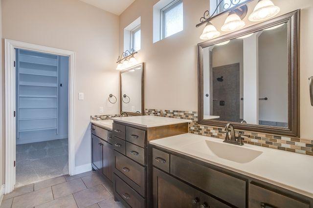 1216 Yosemite Way, Burleson, TX 76028