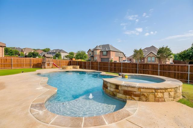 1216 Yosemite Way, Burleson, TX 76028