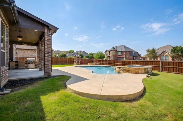 1216 Yosemite Way, Burleson, TX 76028