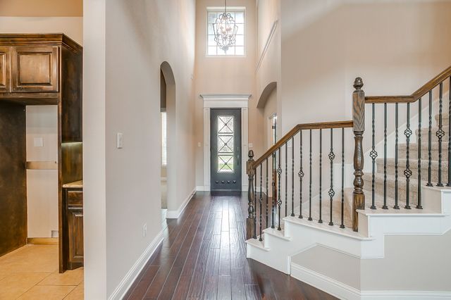 1216 Yosemite Way, Burleson, TX 76028