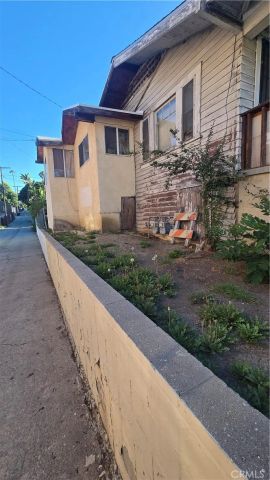 2118 Scott, Los Angeles, CA 90026