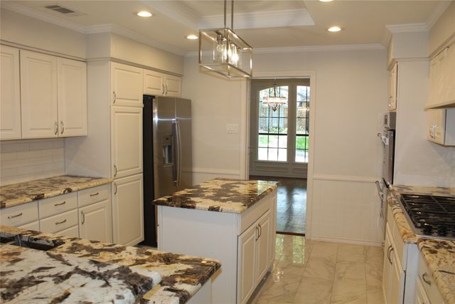 5709 Buffridge Trail, Dallas, TX 75252