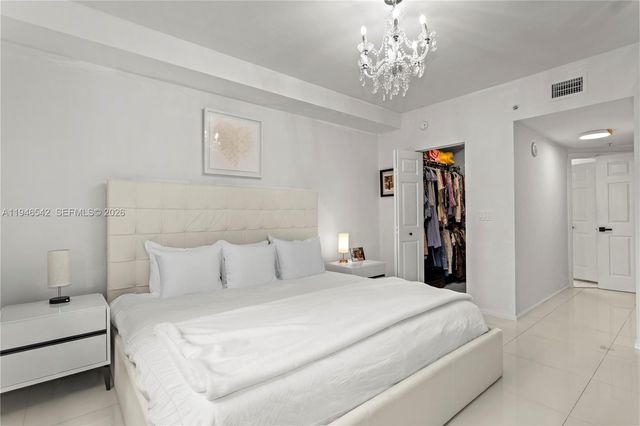 17150 N Bay Rd 2320, Sunny Isles Beach, FL 33160