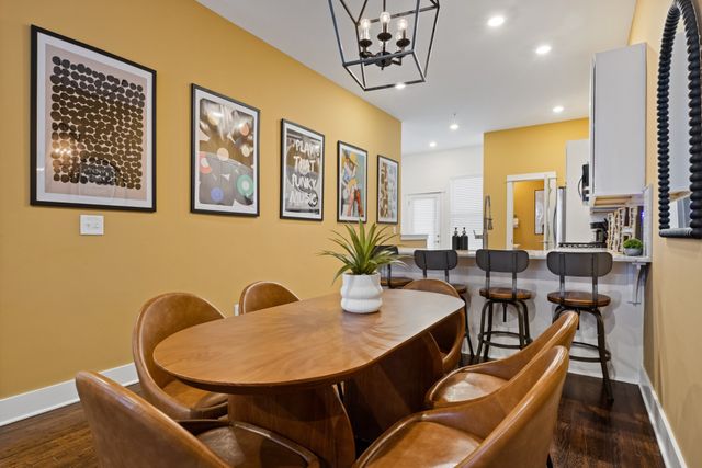 2001 Convent Pl Apt 6, Nashville, TN 37212