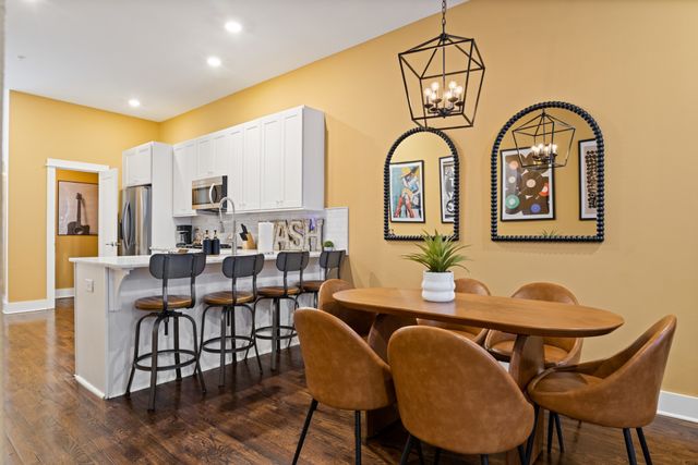 2001 Convent Pl Apt 6, Nashville, TN 37212