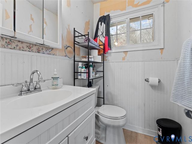 3025 Glenan Dr, Richmond, VA 23234