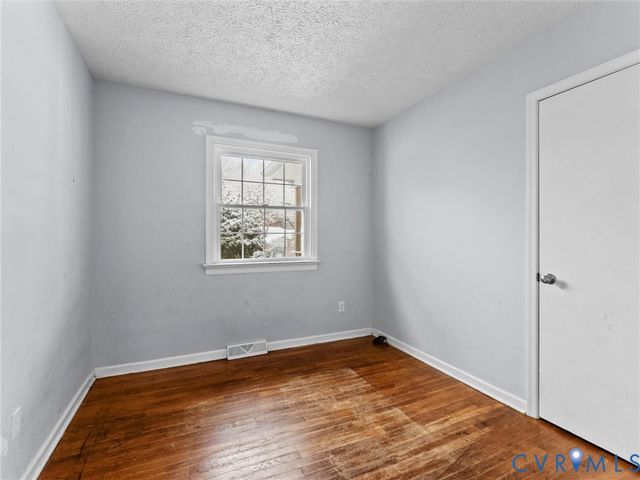 3025 Glenan Dr, Richmond, VA 23234