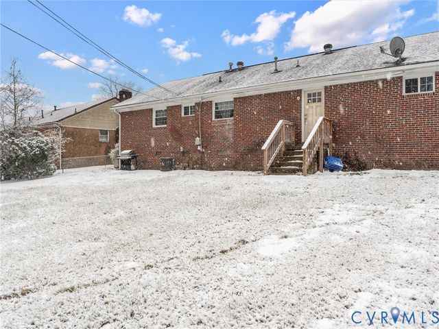 3025 Glenan Dr, Richmond, VA 23234