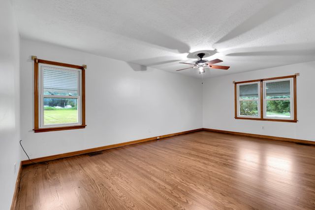 4237 Old Alto Hwy, Decherd, TN 37324