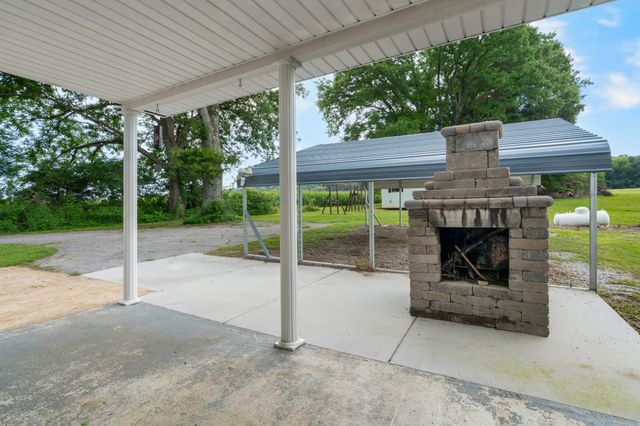 4237 Old Alto Hwy, Decherd, TN 37324