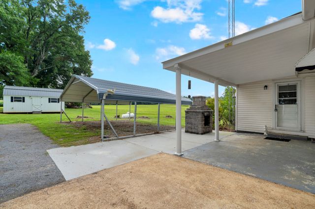 4237 Old Alto Hwy, Decherd, TN 37324