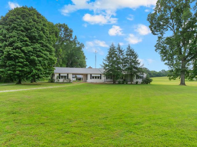 4237 Old Alto Hwy, Decherd, TN 37324