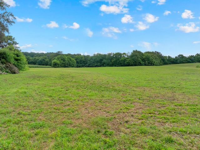 4237 Old Alto Hwy, Decherd, TN 37324