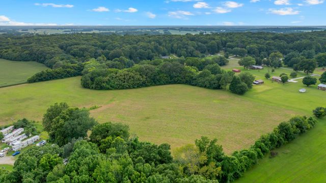 4237 Old Alto Hwy, Decherd, TN 37324