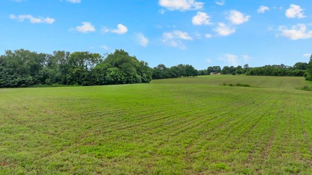 4237 Old Alto Hwy, Decherd, TN 37324