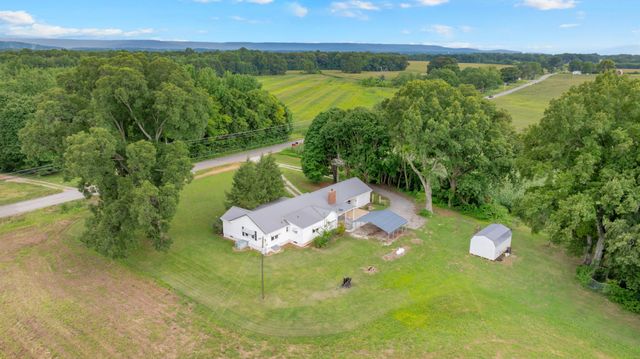 4237 Old Alto Hwy, Decherd, TN 37324