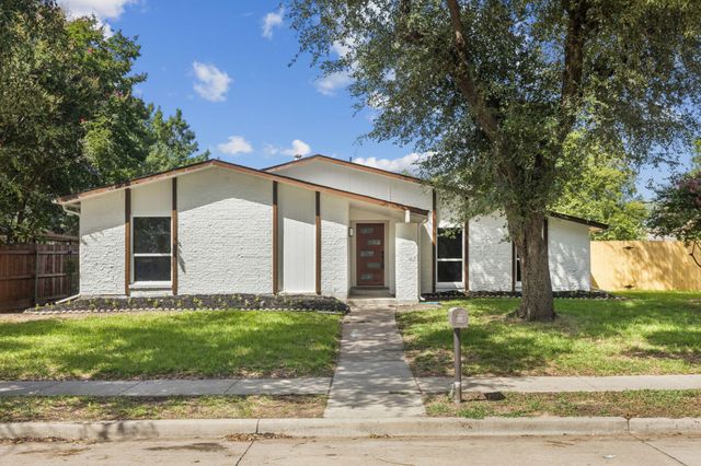714 Pinehill Lane, Grand Prairie, TX 75052