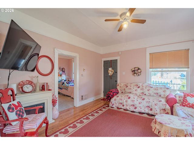 336 Nw 17TH Ave, Camas, WA 98607