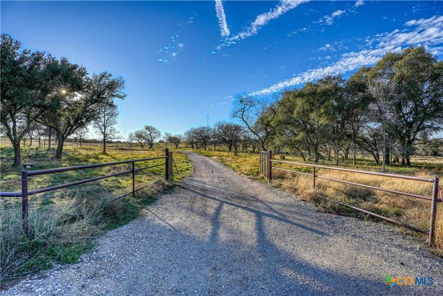 1010 Ranch Road 2831, Horseshoe Bay, TX 78657