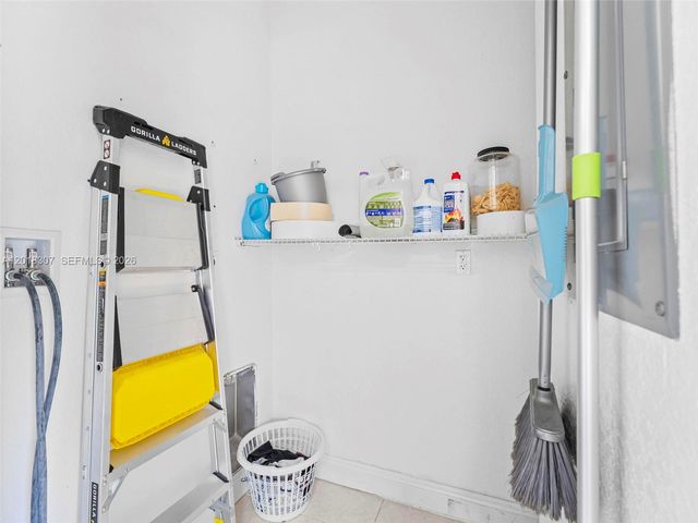 12321 SW 214th Ter, Miami, FL 33177