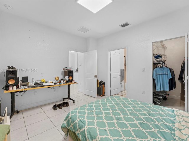 12321 SW 214th Ter, Miami, FL 33177