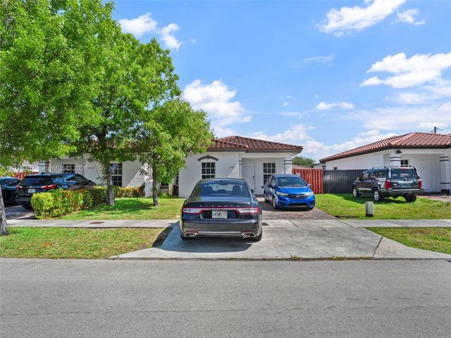12321 SW 214th Ter, Miami, FL 33177