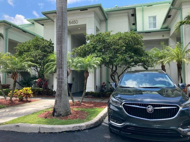 5300 NW 87th Ave 703, Doral, FL 33178