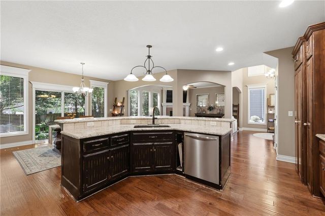 1413 NE Kenwood Circle, Lee's Summit, MO 64064