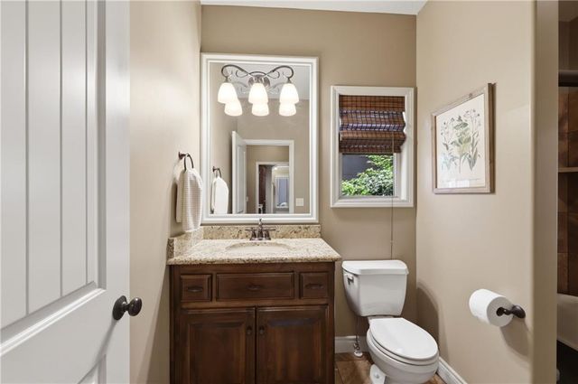 1413 NE Kenwood Circle, Lee's Summit, MO 64064
