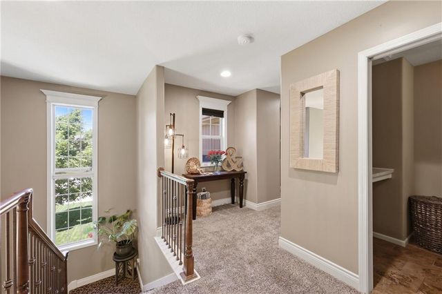 1413 NE Kenwood Circle, Lee's Summit, MO 64064