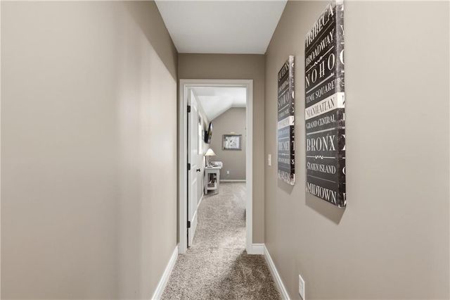 1413 NE Kenwood Circle, Lee's Summit, MO 64064