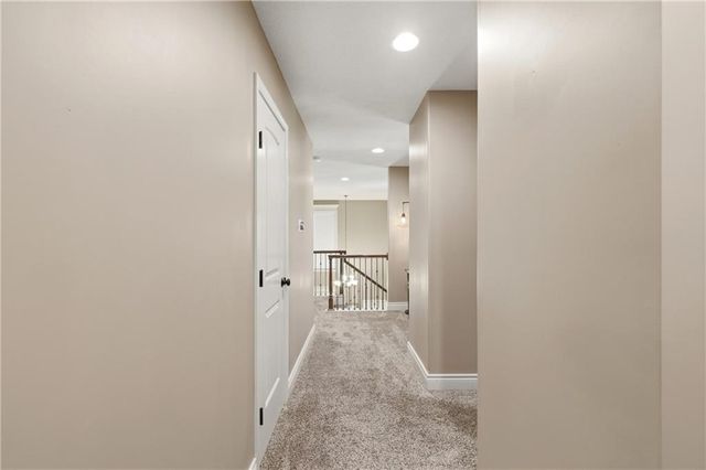 1413 NE Kenwood Circle, Lee's Summit, MO 64064