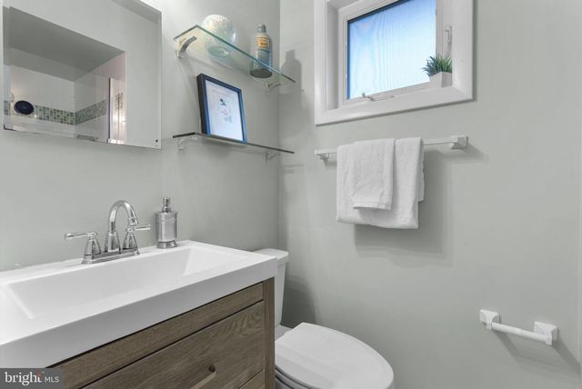 8810 SPRING VALLEY RD, Chevy Chase, MD 20815