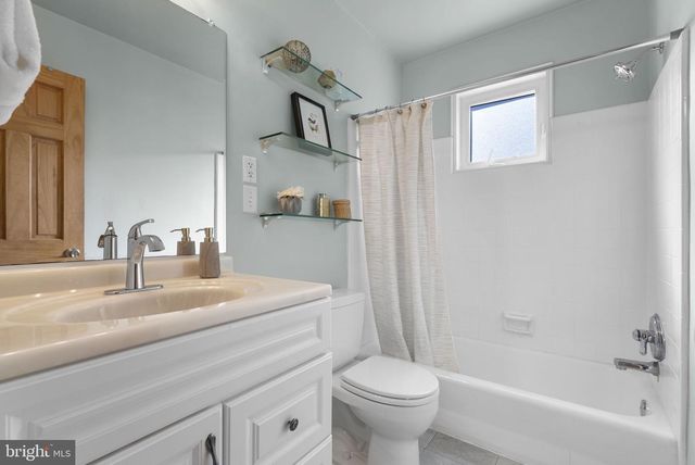 8810 SPRING VALLEY RD, Chevy Chase, MD 20815