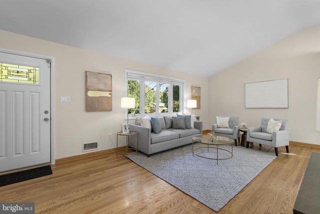 8810 SPRING VALLEY RD, Chevy Chase, MD 20815