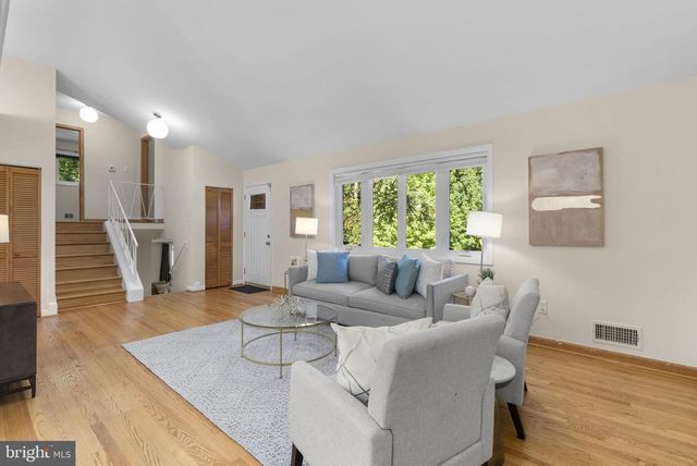 8810 SPRING VALLEY RD, Chevy Chase, MD 20815
