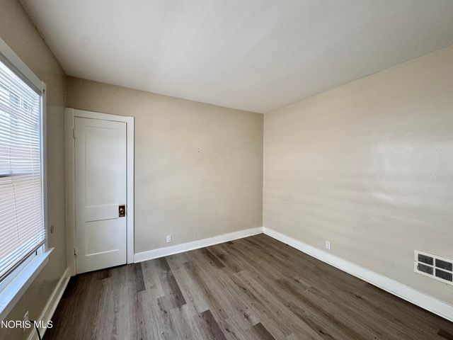 4203 Berwick Avenue, Toledo, OH 43612