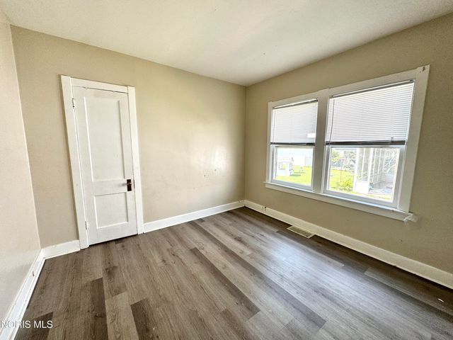 4203 Berwick Avenue, Toledo, OH 43612