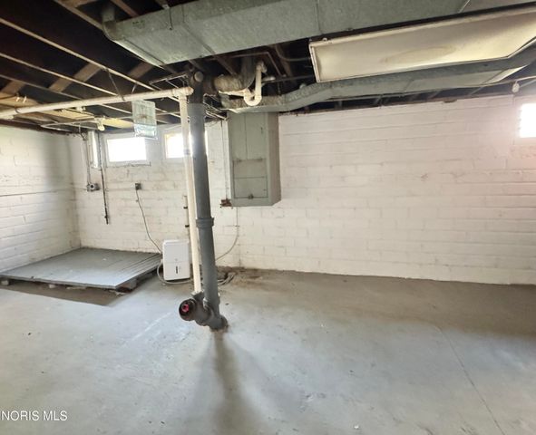 4203 Berwick Avenue, Toledo, OH 43612