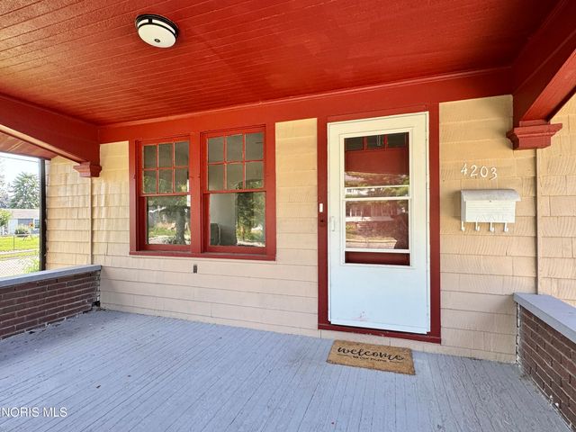 4203 Berwick Avenue, Toledo, OH 43612