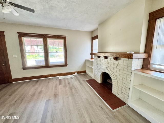 4203 Berwick Avenue, Toledo, OH 43612