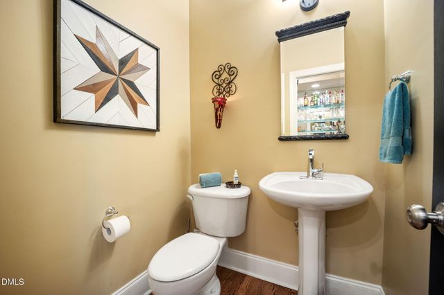 317 Sunset Grove Drive, Holly Springs, NC 27540