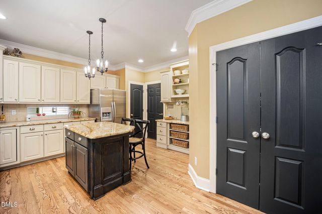 317 Sunset Grove Drive, Holly Springs, NC 27540