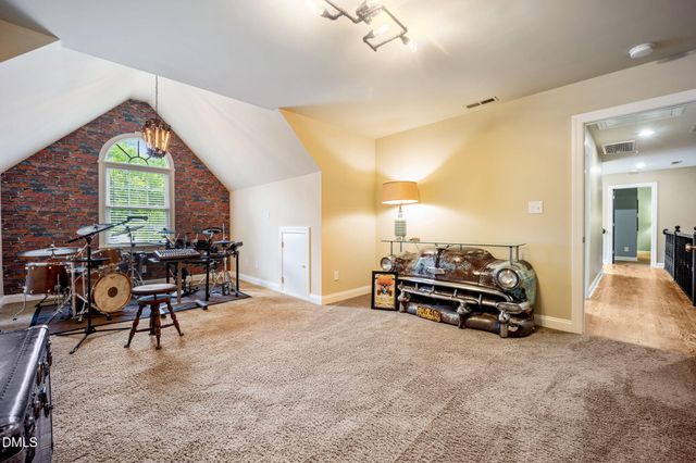 317 Sunset Grove Drive, Holly Springs, NC 27540