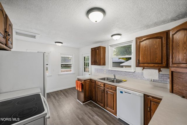 3148 Glanzman Road, Toledo, OH 43614