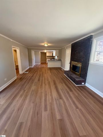160 J Street, Greer, SC 29651