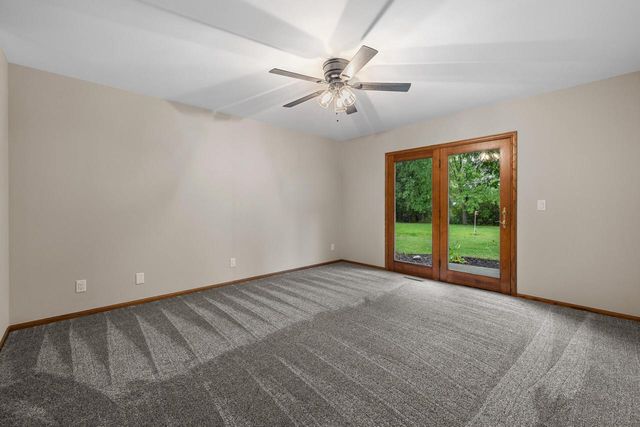 5589 Kengary COURT, Slinger, WI 53086