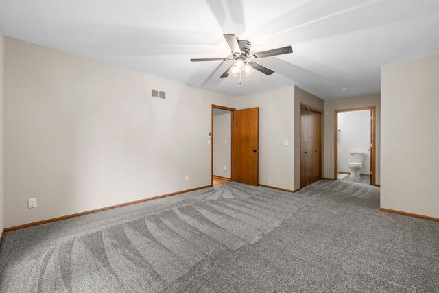 5589 Kengary COURT, Slinger, WI 53086